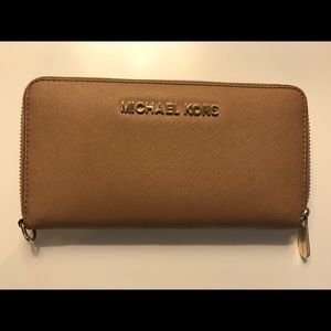 Michael Kors wallet